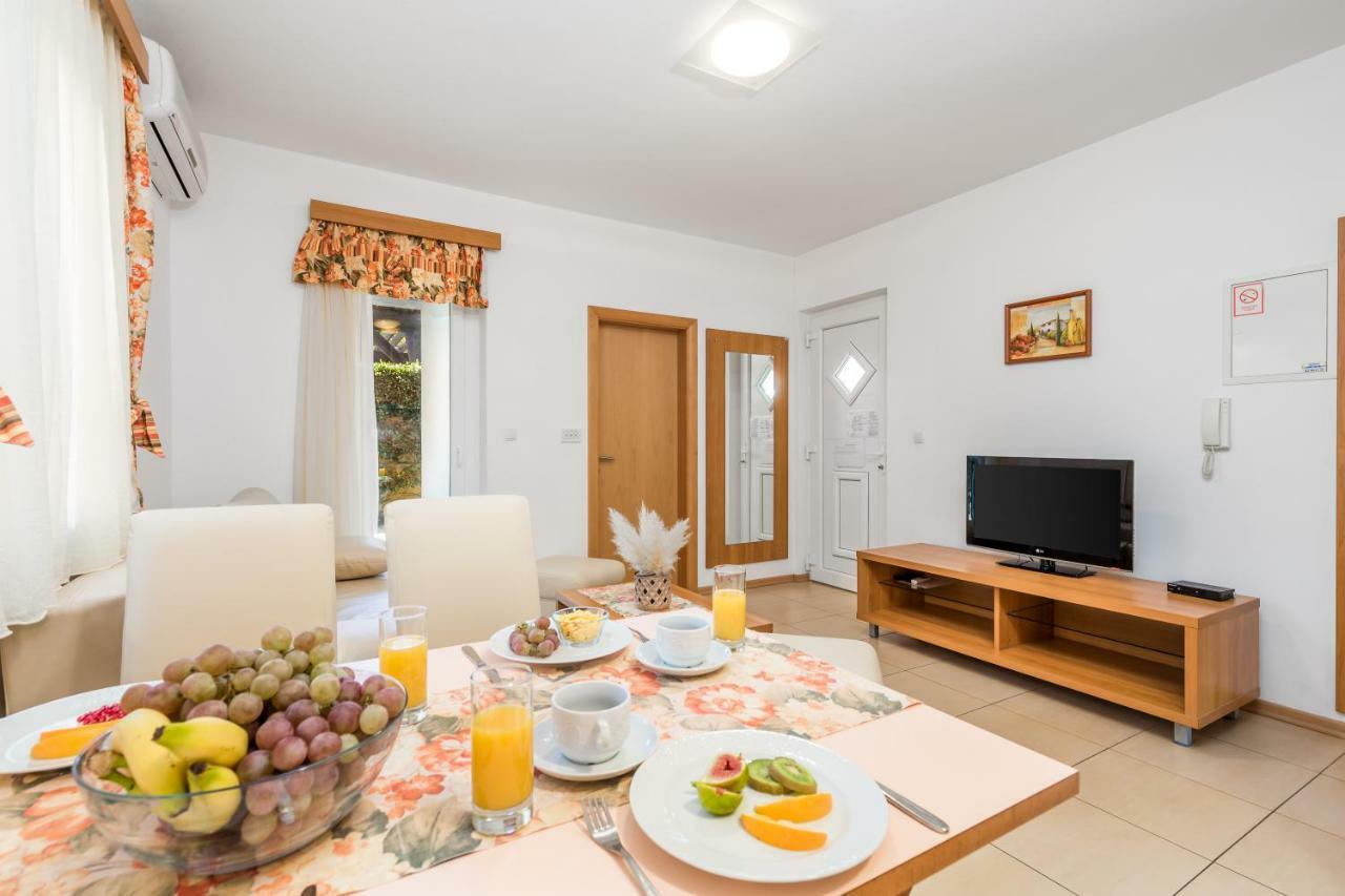 Villas Rab Palit Exterior foto