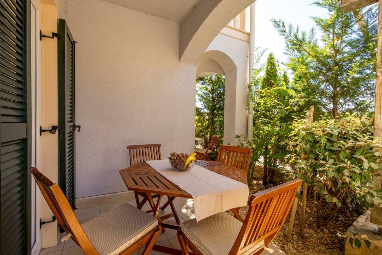 Villas Rab Palit Exterior foto